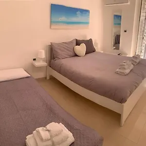  Apartament Mameli House